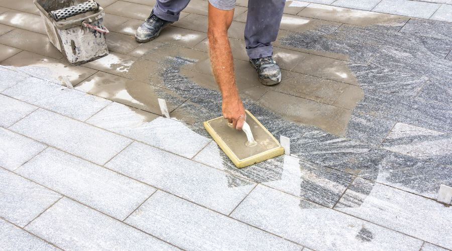 Professional gutter cleaning in Dwarf, KY